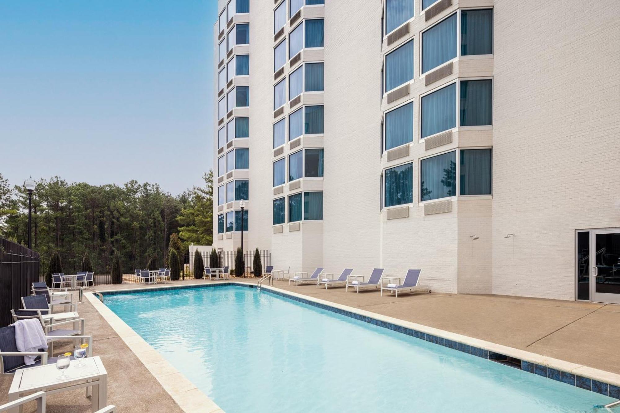 Crowne Plaza Atlanta Ne - Norcross Hotel Екстериор снимка